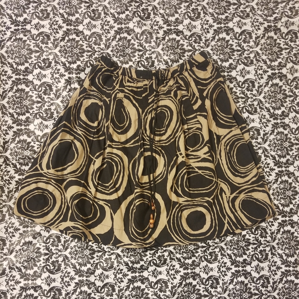 Old Navy print skirt.